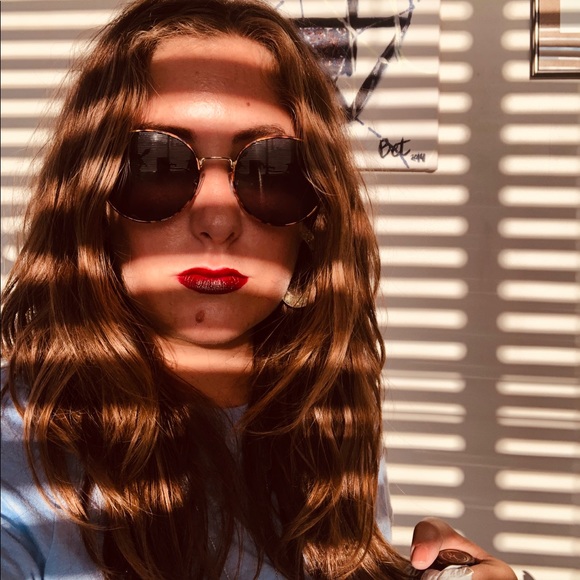 Profile Picture of Tatiana Balletti (@sassysansa2017) on Poshmark