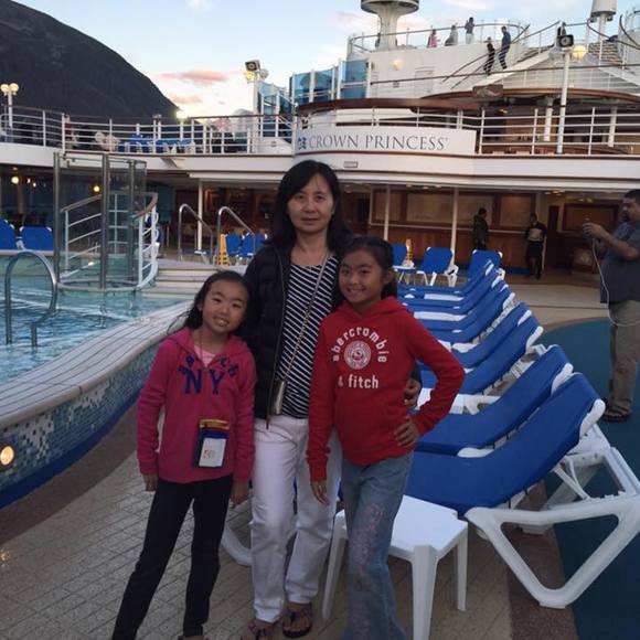 Profile Picture of Sofia Liu (@sofia3296) on Poshmark