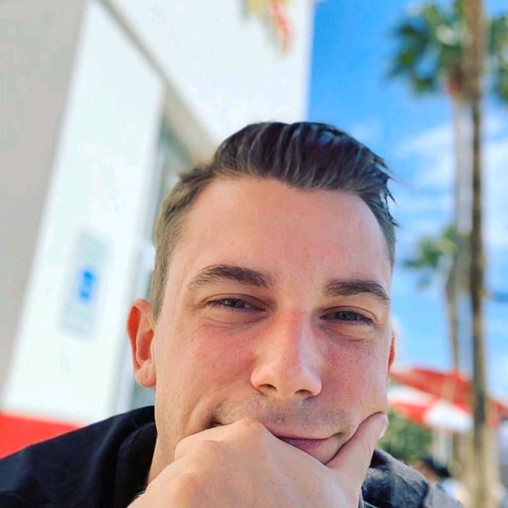Profile Picture of Christopher Walkowski (@john_deere101) on Tiktok