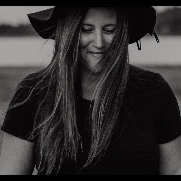 Profile Picture of Meghann Jaeger (@meghannjaeger) on Poshmark