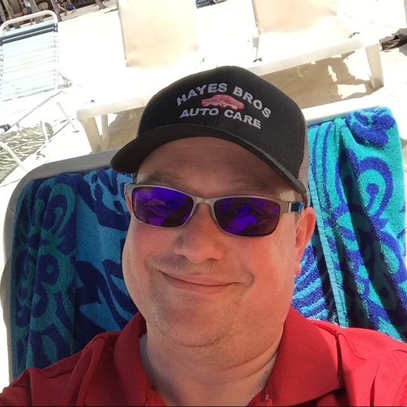 Profile Picture of Joseph Pugh (@carbonbuttprint) on Poshmark