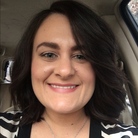 Profile Picture of Jennifer Cocci (@jencocci) on Poshmark