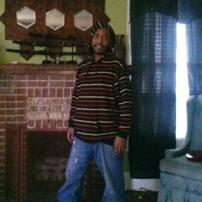 Profile Picture of Bigg (@CharlesGresham) on Twitter