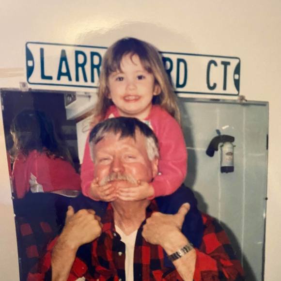 Profile Picture of Megan Dooge (@meg_dooge) on Poshmark