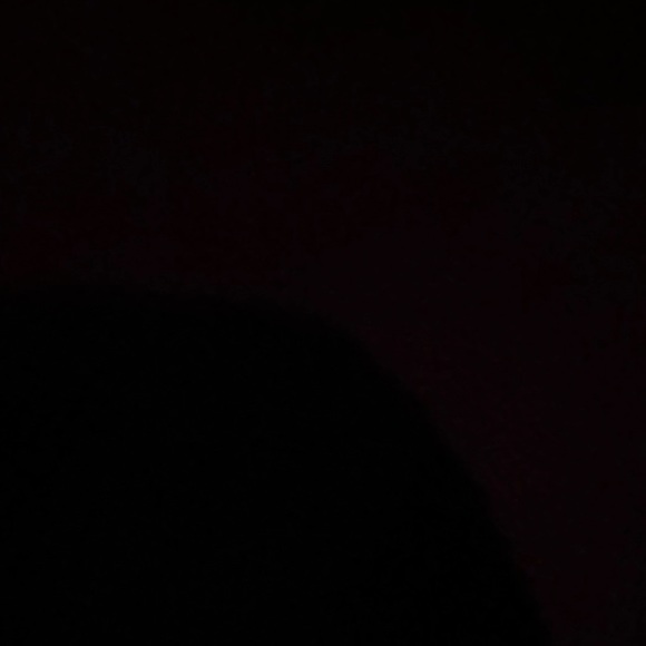 Profile Picture of Tobi Dirubbo (@tobidirubbo) on Poshmark