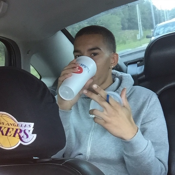 Arinn Clark - Poshmark Profile Picture of Arinn Clark (@arinnclark) on Poshmark