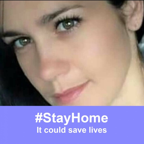 Profile Picture of Yusimi Fando (@yusimifando001) on Poshmark