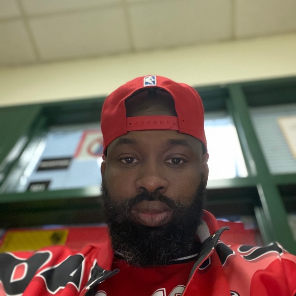 Profile Picture of Keith Battles (@thumpdog0425) on Poshmark