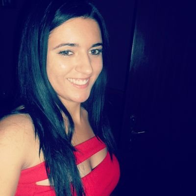 Profile Picture of Dina Pereira (@Dinapereira96) on Twitter