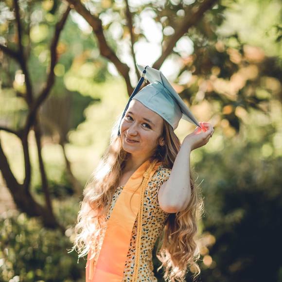 Profile Picture of Windsor Mergenthaler (@windsor33) on Poshmark