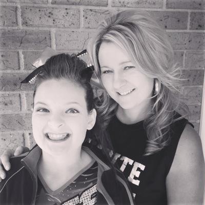 Profile Picture of Jo Scully (@JoScully3) on Twitter
