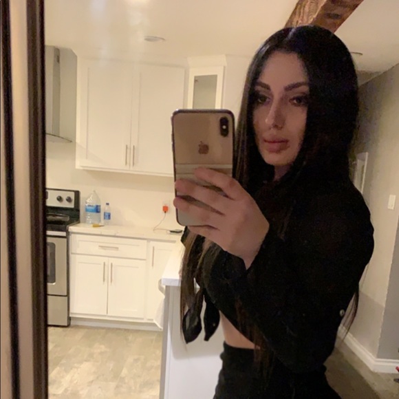 Profile Picture of Cassandra Beltran (@cassy_26) on Poshmark