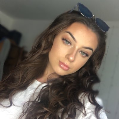 Profile Picture of Charlotte Grimes (@_Charlotte_1219) on Twitter