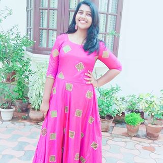 Profile Picture of Naveena Joseph (@naveena.joseph.58) on Facebook