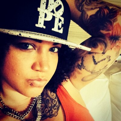 Profile Picture of Amber Najm (@PainzGirl) on Twitter