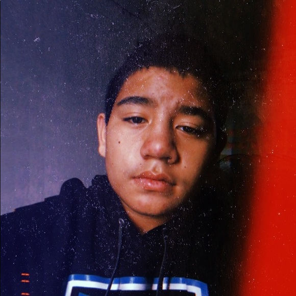 Profile Picture of Shawn Ortiz (@shawnboii808) on Poshmark
