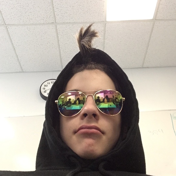 Alex Nachbar - Poshmark Profile Picture of Alex Nachbar (@alexnachbar) on Poshmark