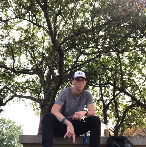 Profile Picture of Alex Jones (@alexanderscottj) on Poshmark