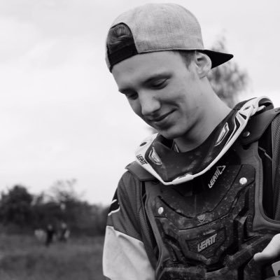 Profile Picture of Chris Zander (@Zander5Zander) on Twitter