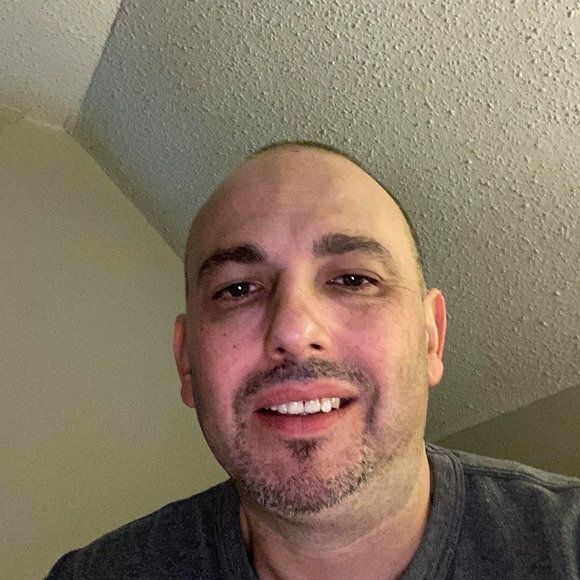 Profile Picture of Michael Cuneo (@michael_cuneo) on Poshmark