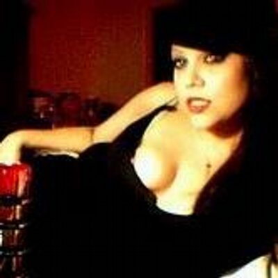 Profile Picture of Scarlet_James (@M_ScarletJames) on Twitter