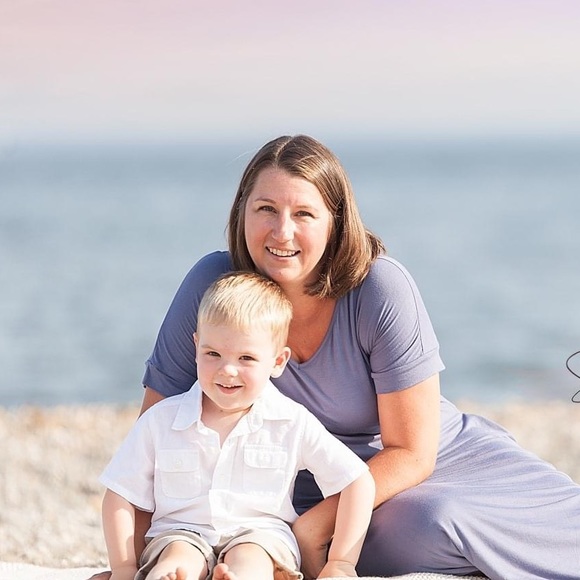 Kristina Hurlburt - Poshmark Profile Picture of Kristina Hurlburt (@keen7752) on Poshmark