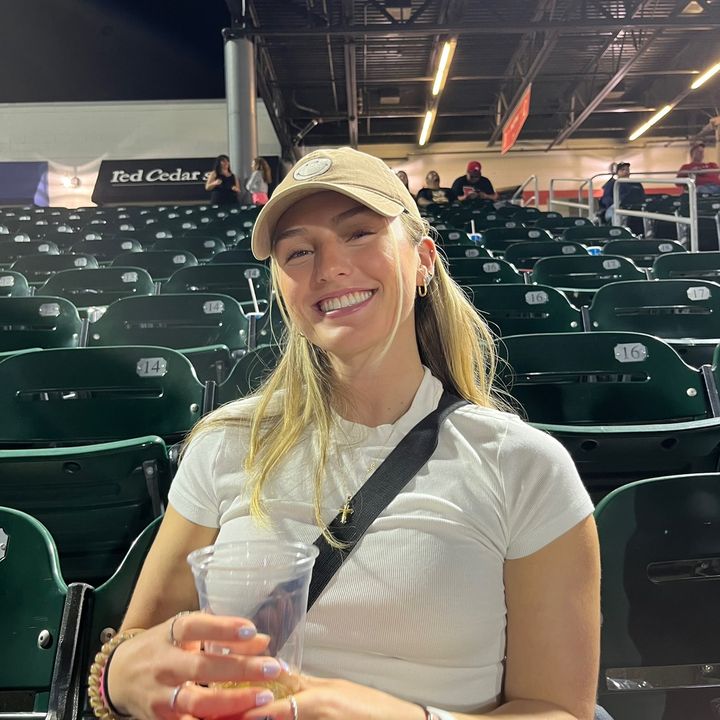 Profile Picture of Tessa (@tess..jacobs) on Tiktok