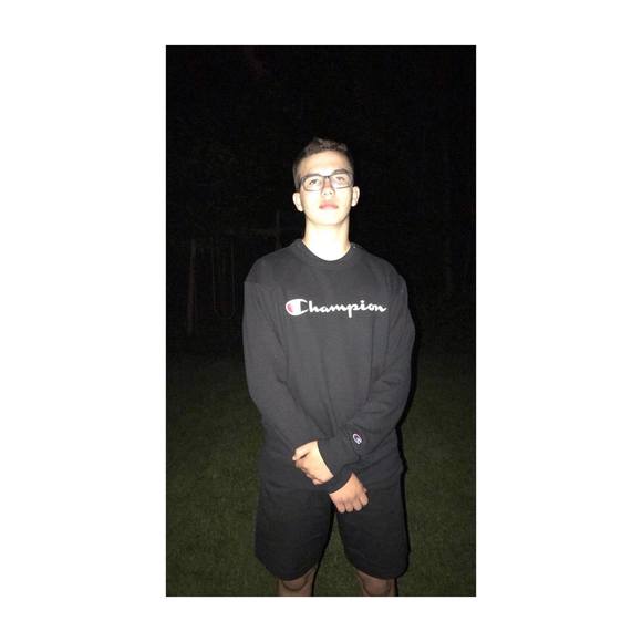 Profile Picture of Benjamin Gauthier (@bobolanimal) on Poshmark