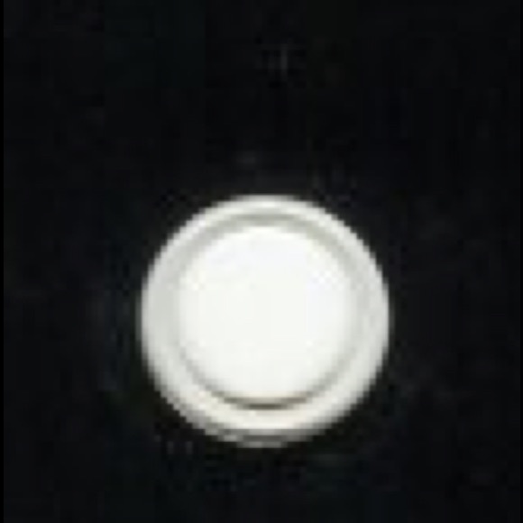 Profile Picture of Kevin Guardado (@kevin737) on Poshmark