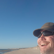 Profile Picture of Mike Benton (@MikeBenton) on Youtube