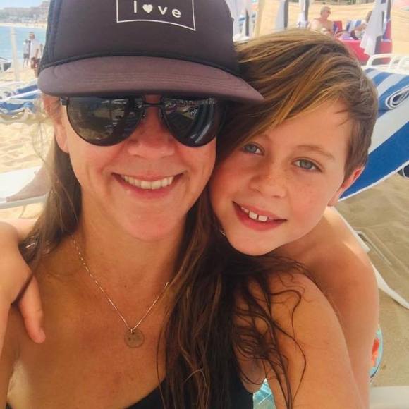 Profile Picture of Robin Buskuhl (@bobbie93003) on Poshmark