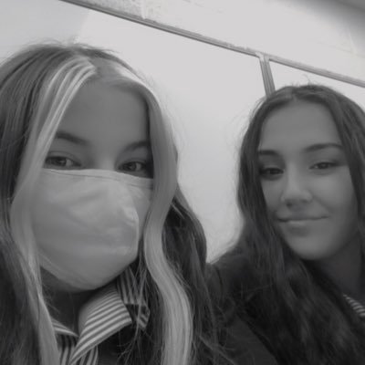 Profile Picture of Isabel Reeves (@isabelr99240478) on Twitter