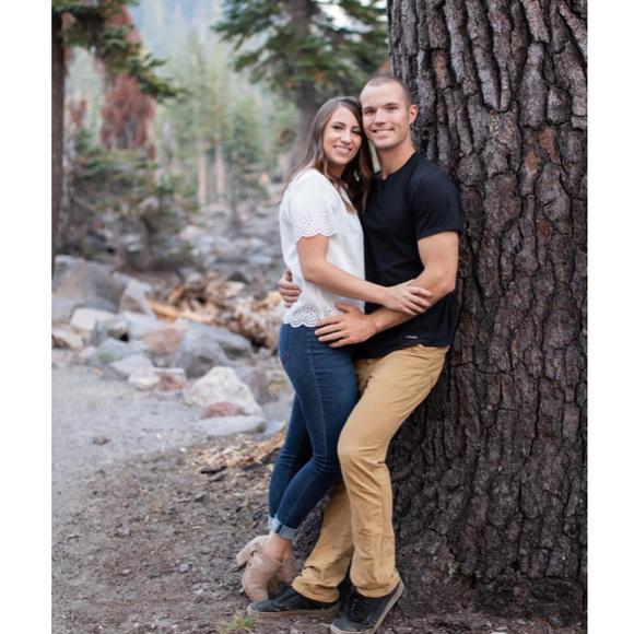 Profile Picture of Miranda Luckey (@mirandaluckey) on Poshmark
