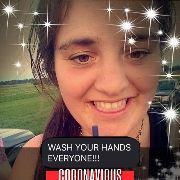 Profile Picture of Amanda Swarts (@amanda_swarts) on Poshmark