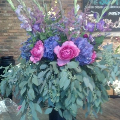 Profile Picture of James Verdier (@flowerjames71) on Twitter