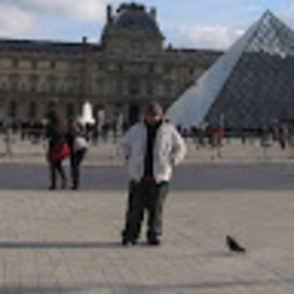 Omar Landeros - Poshmark Profile Picture of Omar Landeros (@oilslick710) on Poshmark