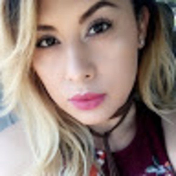 Profile Picture of Lincy Yorleny (@lincyd77) on Poshmark