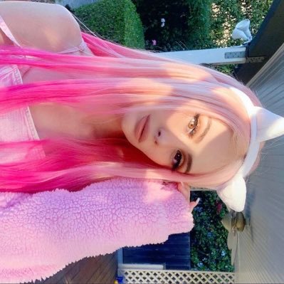 Profile Picture of Unicornxleah (@KatyLatham2) on Twitter