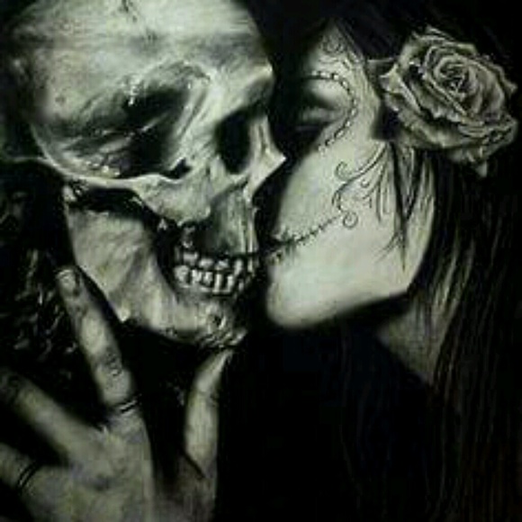 Lorrenda Fritz - Poshmark Profile Picture of Lorrenda Fritz (@lorrendafritz) on Poshmark