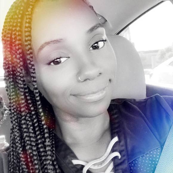 Profile Picture of Shakelh Clark (@shakelhclark) on Poshmark