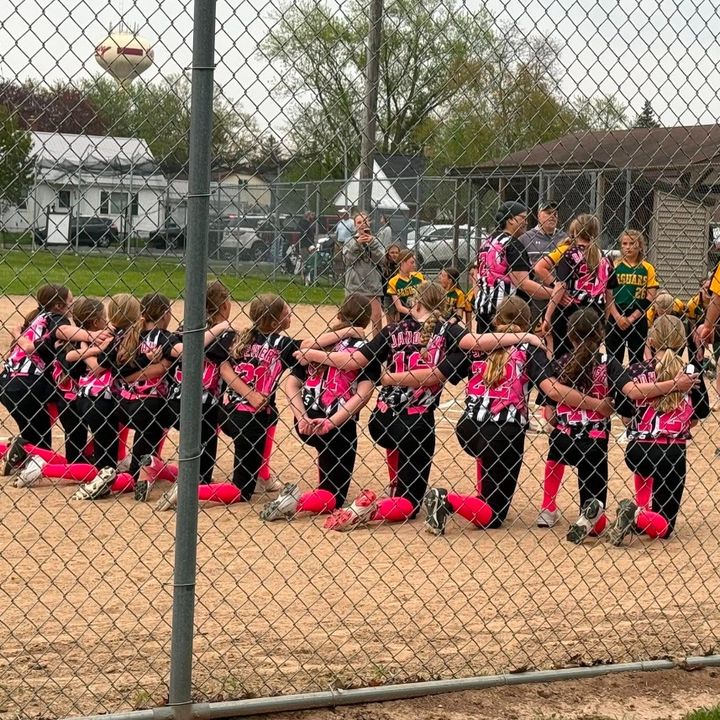 Profile Picture of ✨🏐Layla🥎✨ (@layladuncan1) on Tiktok