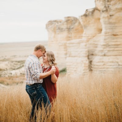 Profile Picture of Ali Keller (@alimiller12) on Twitter