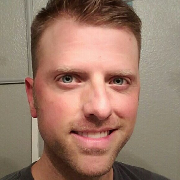 Profile Picture of Jason Everitt (@jbobeveritt) on Poshmark