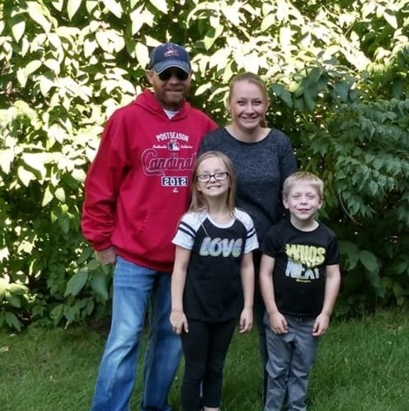 Tasha Echternkamp - Poshmark Profile Picture of Tasha Echternkamp (@tashry85) on Poshmark