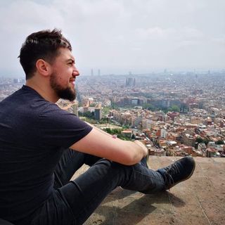 Profile Picture of Alexandru Lebedev (@doisapte) on Instagram