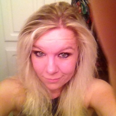 Profile Picture of Robin Richardson (@robinwray1982) on Twitter