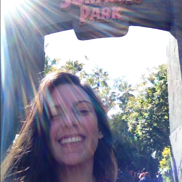 Profile Picture of Andreina Abdelnour (@aabdelnour) on Poshmark