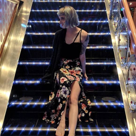 Profile Picture of Danielle Freese (@ehmpyre) on Poshmark