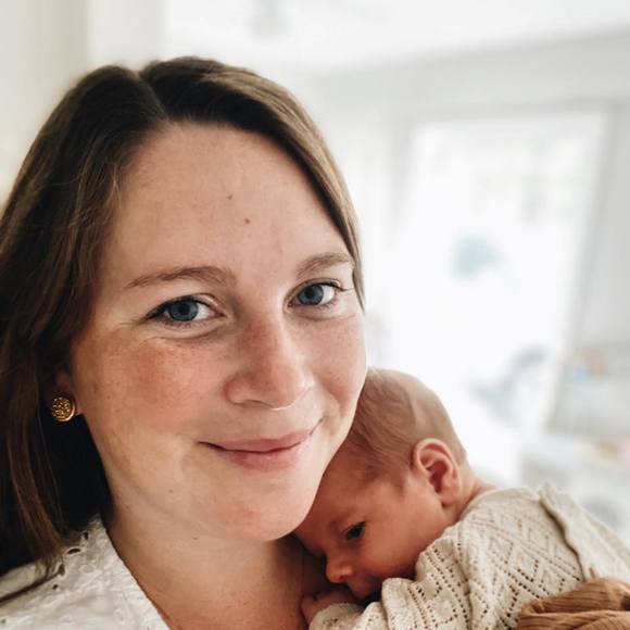 Lyndsey Crose - Poshmark Profile Picture of Lyndsey Crose (@lyndseycrose) on Poshmark