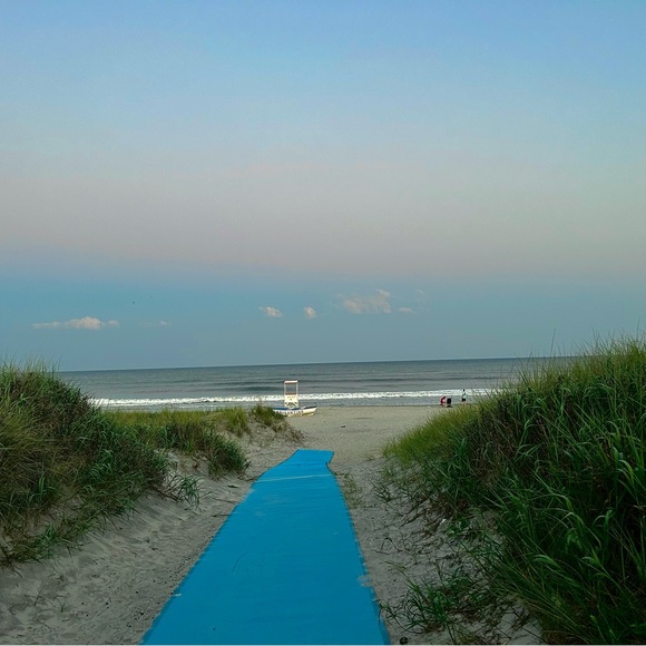 Profile Picture of Carenna Crisafi (@carennacs) on Poshmark